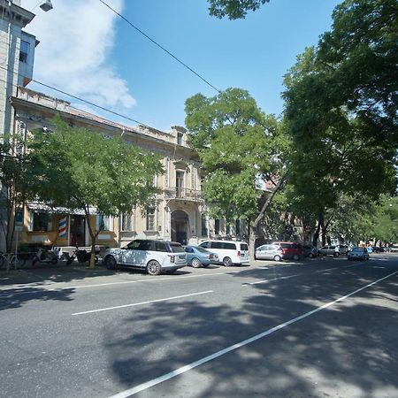 Luxury Apartment In The Heart Одесса Экстерьер фото