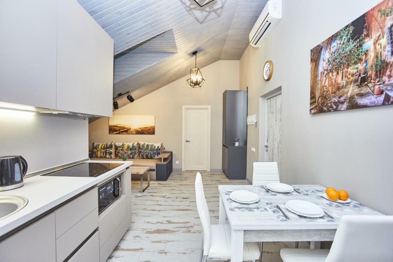Luxury Apartment In The Heart Одесса Экстерьер фото