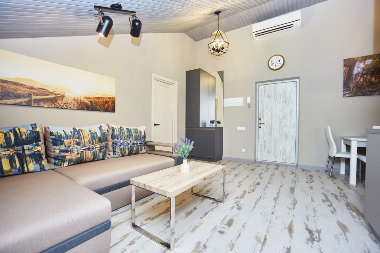 Luxury Apartment In The Heart Одесса Экстерьер фото